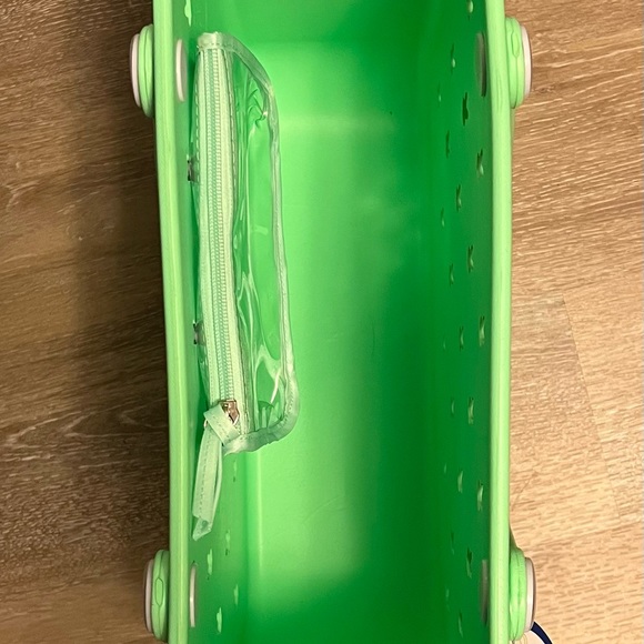 Bunny baby bogg bag in mint. NWT. - Picture 2 of 2